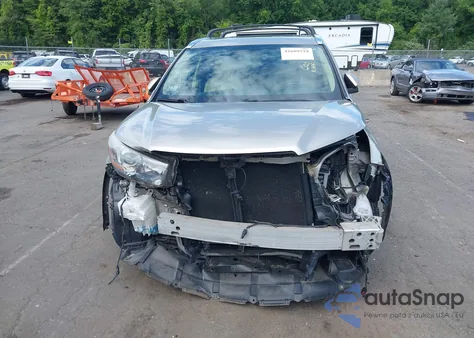 2015 Toyota Highlander from USA, damaged, VIN 5TDJKRF8FS153439